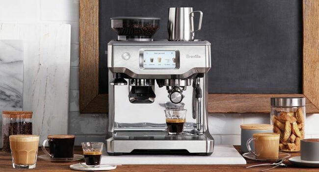 Une machine à espresso Breville Barista Touch et plus  à emporter