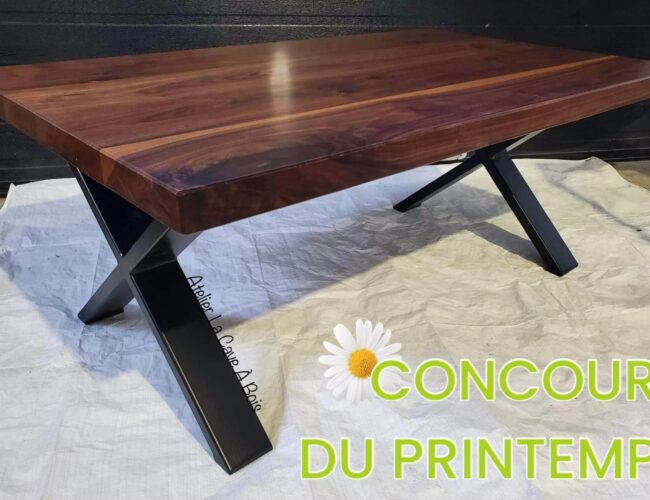 Tentez de gagner une table de salon en noyer noir