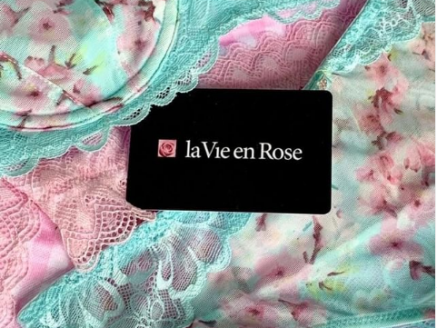 Tentez de gagner Deux cartes cadeaux La Vie en Rose de 250$ chacune