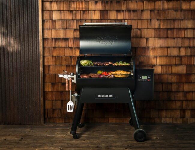 Grand Concours Pensez Dindon : Gagnez un BBQ Traeger Ironwood 885